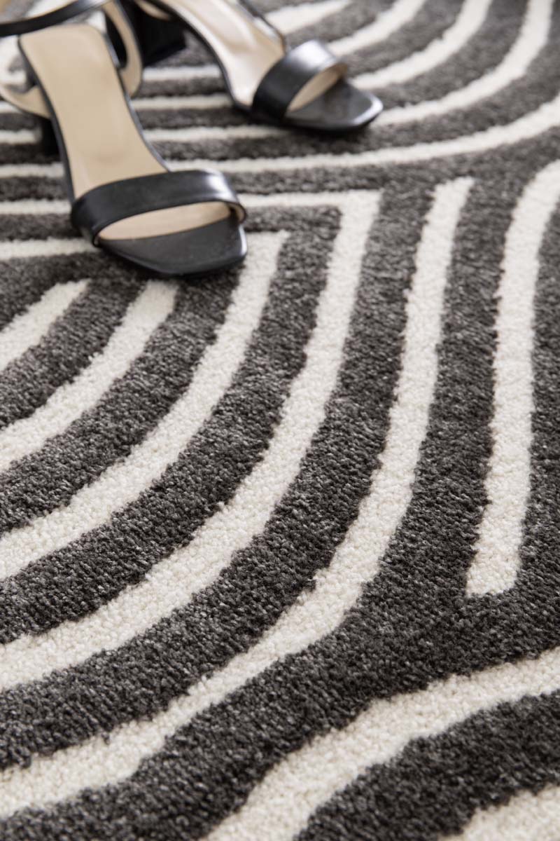 Retro rug - Forme Courant anthracite Retro rug - Forme Courant anthracite