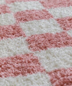 Checkerboard rug - Check ivory/pink - close up