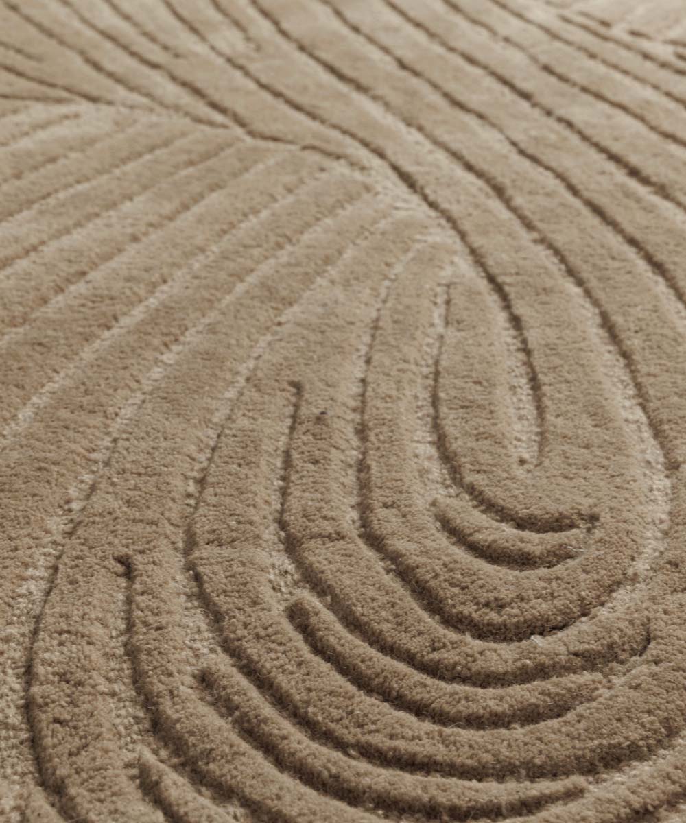 Round rug design - Balans Tree beige - close up Round rug design - Balans Tree beige - close up