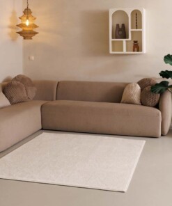 Square low pile rug - Fine cream