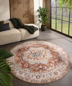Vintage outdoor rug​ round - Valenca Fino terracotta - sfeer