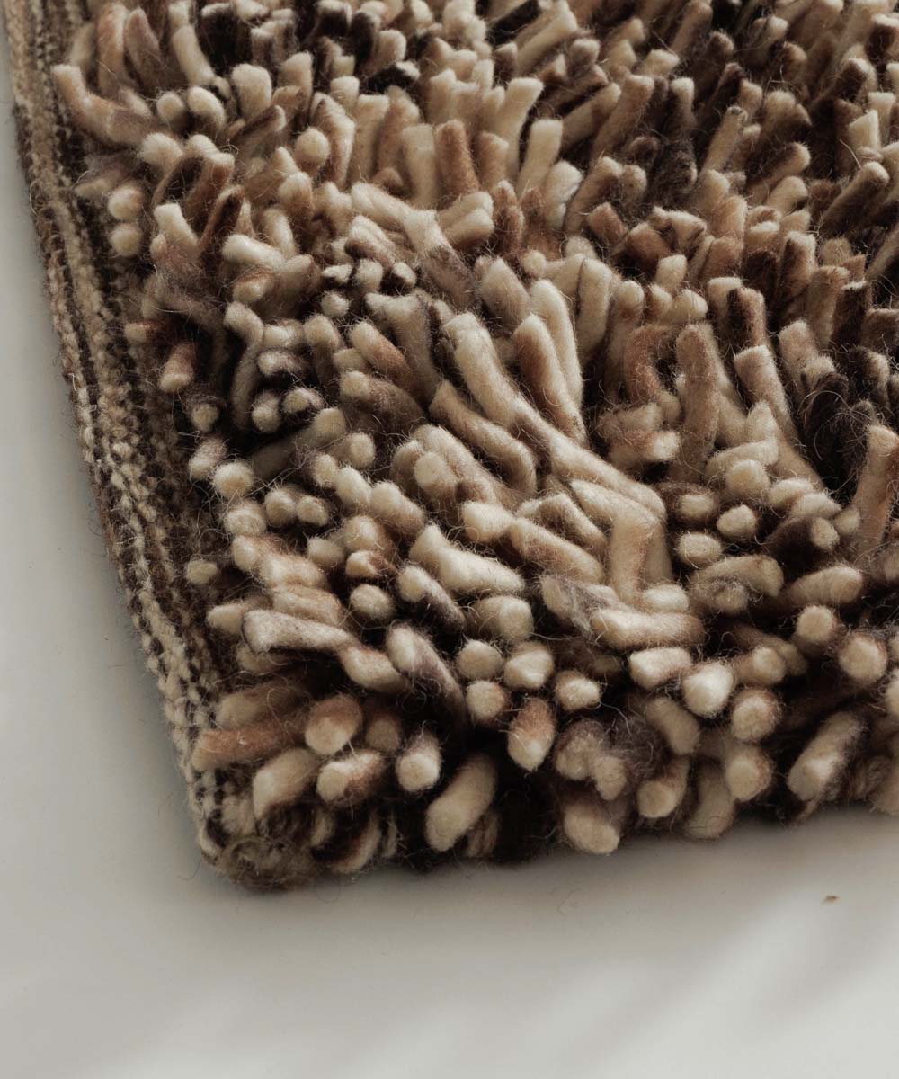 High pile wool rug - Aurelia cream/brown - close up High pile wool rug - Aurelia cream/brown - close up