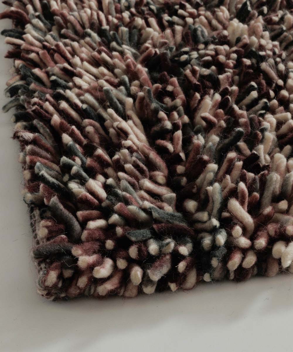 High pile wool rug - Aurelia purple - close up High pile wool rug - Aurelia purple - close up
