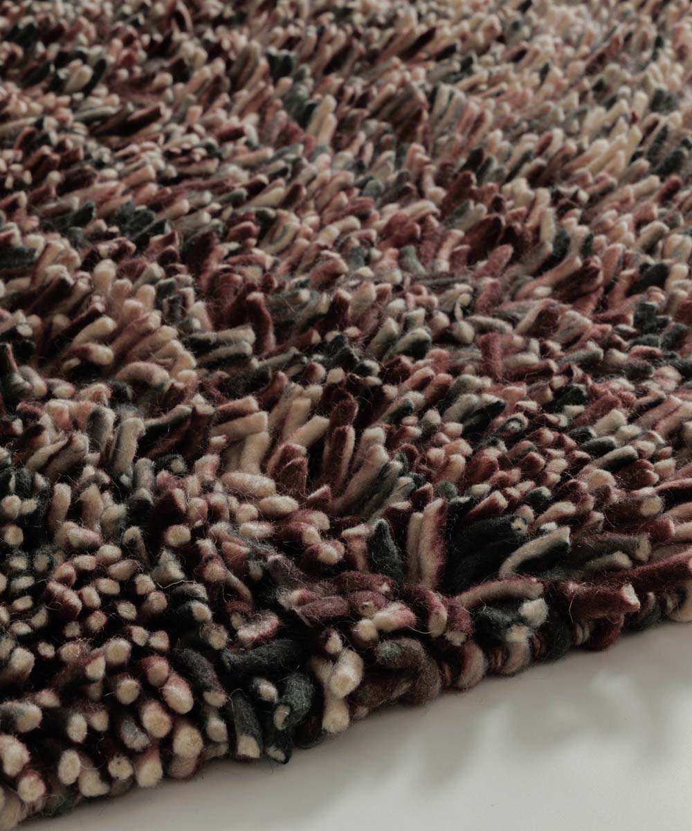High pile wool rug - Aurelia purple - close up High pile wool rug - Aurelia purple - close up