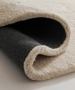 Modern runner rug​ - Nomad ivory - close up, thumbnail