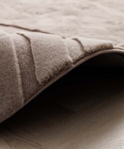 Round fluffy rug - Carvy taupe - close up, thumbnail