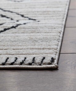Berber rug - Beni Ouarain Bahij cream/black - close up, thumbnail