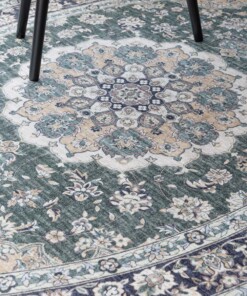 Oval outdoor rug vintage - Valenca Nova dark green - close up, thumbnail