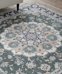 Square outdoor rug vintage - Valenca Nova dark green - close up, thumbnail