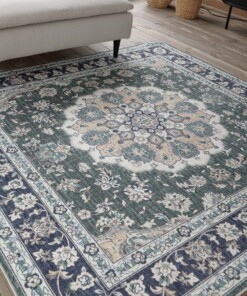 Square outdoor rug vintage - Valenca Nova dark green - close up, thumbnail