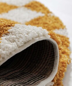 Round checkerboard rug - Check ivory/gold - close up, thumbnail