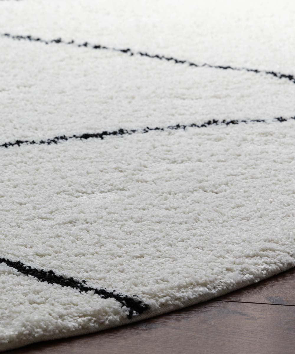 Round berber rug - Artisan Atla white/black - close up Round berber rug - Artisan Atla white/black - close up