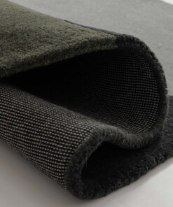 Round wool rug - Dune green - close up, thumbnail