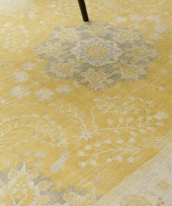 Outdoor rug vintage - Valenca Luna yellow - close up, thumbnail