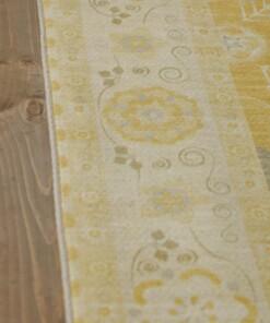 Outdoor rug vintage - Valenca Luna yellow - close up, thumbnail