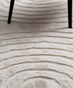 Fluffy rug - Carvy cream - close up, thumbnail