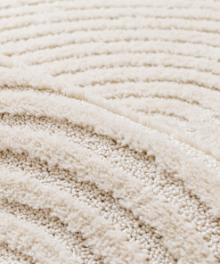 Scandinavian rug - Arc Curve cream - close up, thumbnail