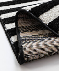 Low pile rug​ - Nivo Step cream/black - close up, thumbnail