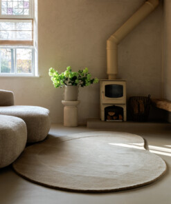 Organic wool rug - Flyt Pebble beige - sfeer