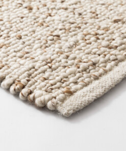 Wool rug - Bergull ivory/beige - close up, thumbnail