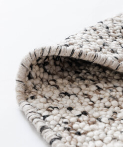 Round wool rug - Bergull ivory/black - close up, thumbnail