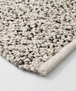 Wool rug - Bergull ivory/black - close up, thumbnail
