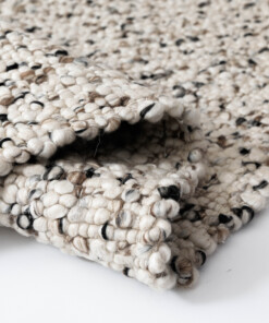Wool rug - Bergull ivory/black - close up, thumbnail