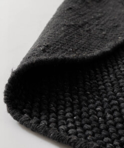 Round wool rug - Løkke black - close up, thumbnail