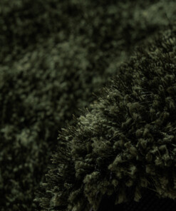 Shaggy rug - Meadow olive green - close up, thumbnail