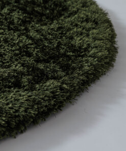 Round shaggy rug​ - Meadow olive green - close up, thumbnail