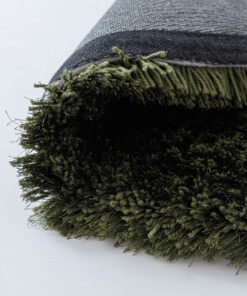 Round shaggy rug​ - Meadow olive green - close up, thumbnail