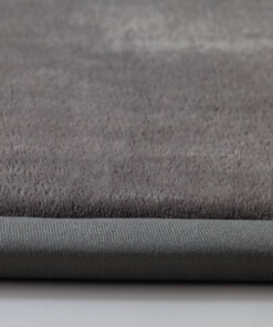 Play rug - Pluffy dark grey - close up, thumbnail