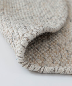 Round wool rug - Silvull beige - close up, thumbnail