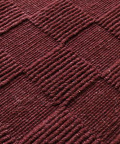 Wool rug - Tavle burgundy - close up, thumbnail